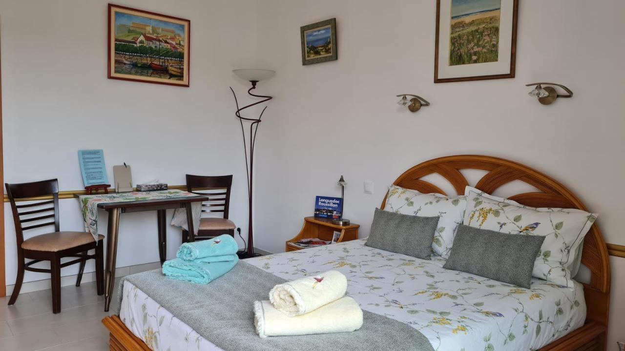 Chambres D'Hotes B&B La Bergeronnette Avec Piscine Couverte Chauffee Bizanet ภายนอก รูปภาพ