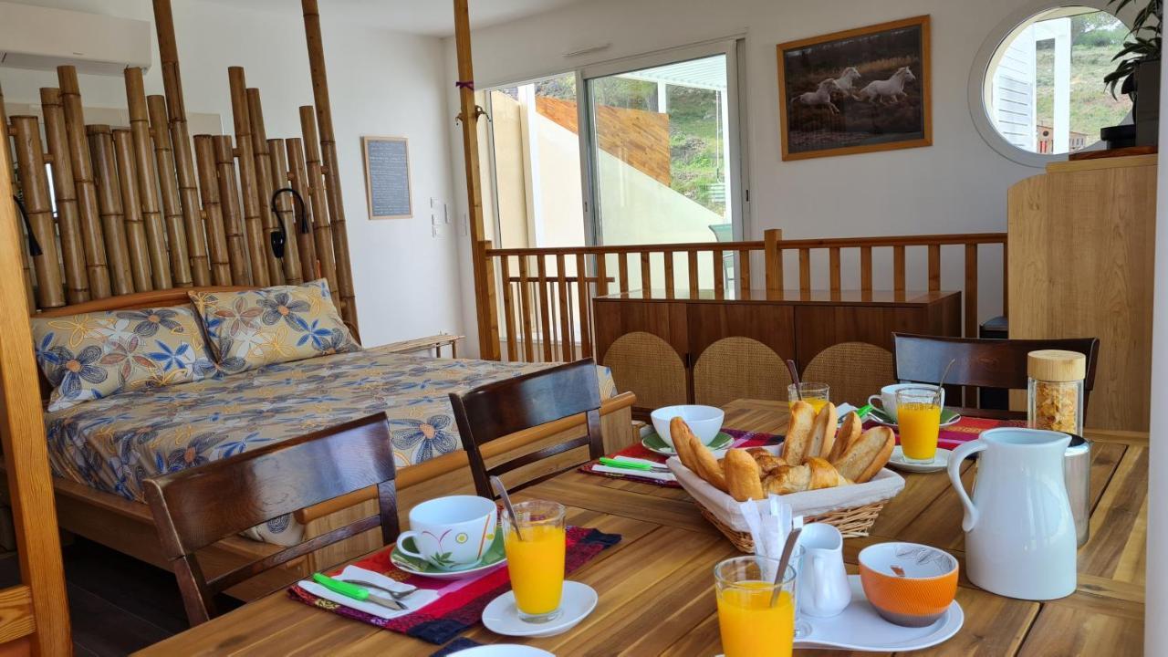 Chambres D'Hotes B&B La Bergeronnette Avec Piscine Couverte Chauffee Bizanet ภายนอก รูปภาพ